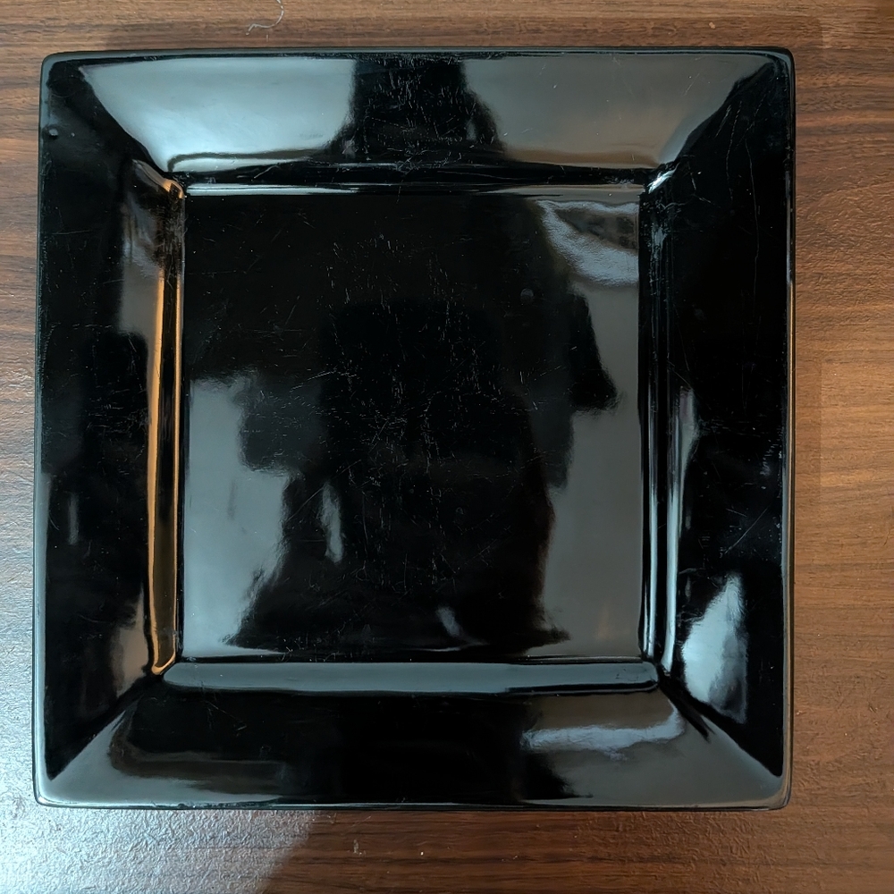 10 Strawberry Street Black Square Dinner Plates